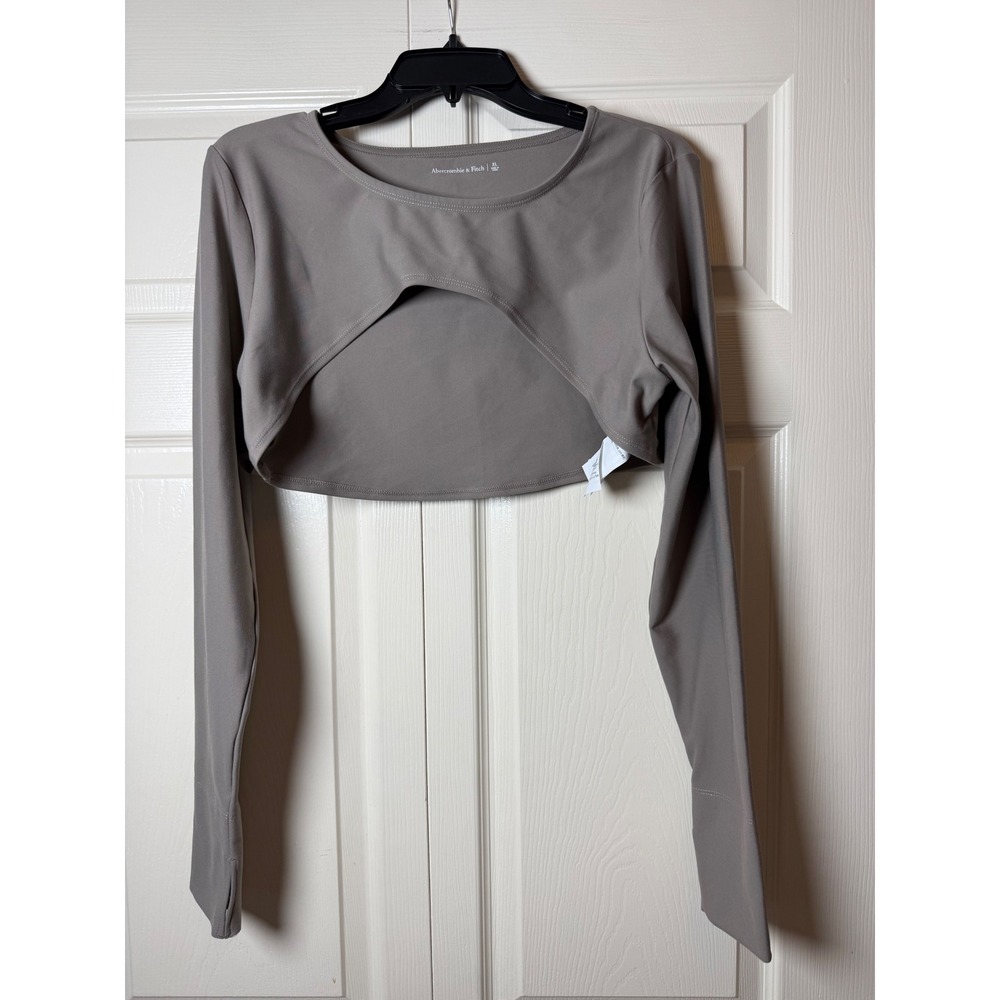 Abercrombie & Fitch athletic long-sleeve crop top front cutout detail xl